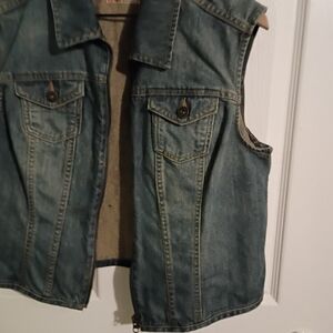 Ruff Hewn Classic Blue Vest Zip front